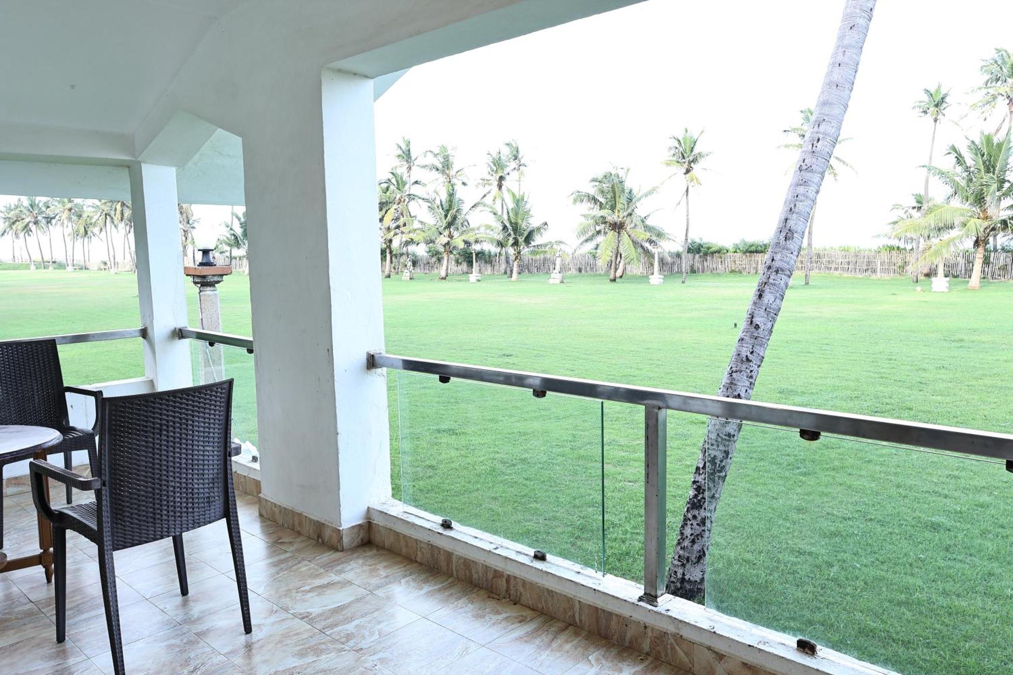 Vgp Golden Beach Resort Chennai Exteriör bild