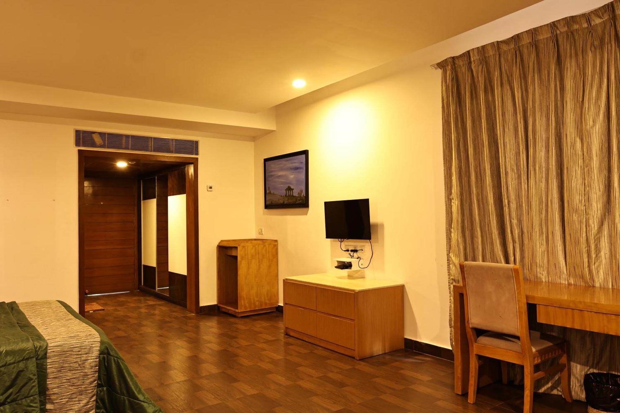 Vgp Golden Beach Resort Chennai Exteriör bild