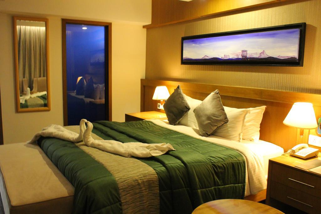 Vgp Golden Beach Resort Chennai Exteriör bild