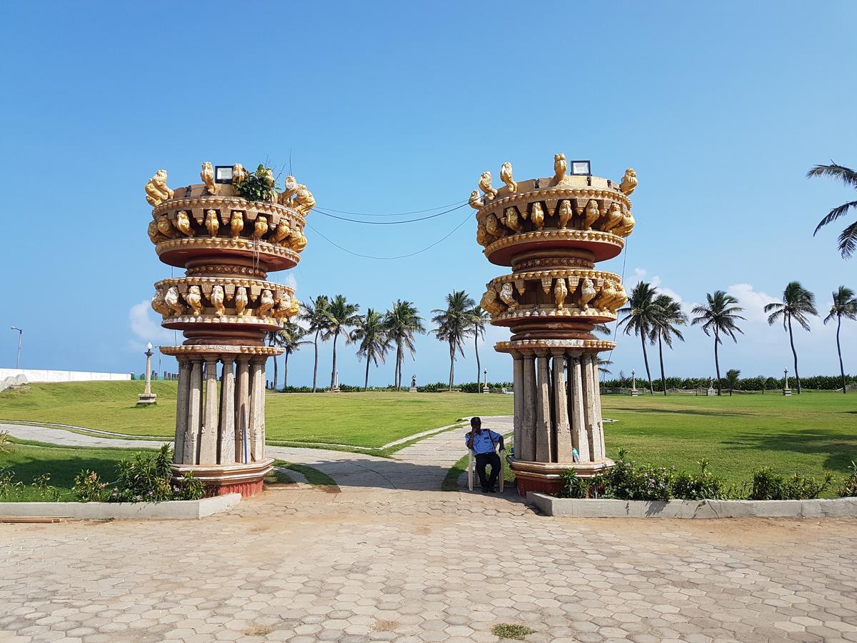 Vgp Golden Beach Resort Chennai Exteriör bild