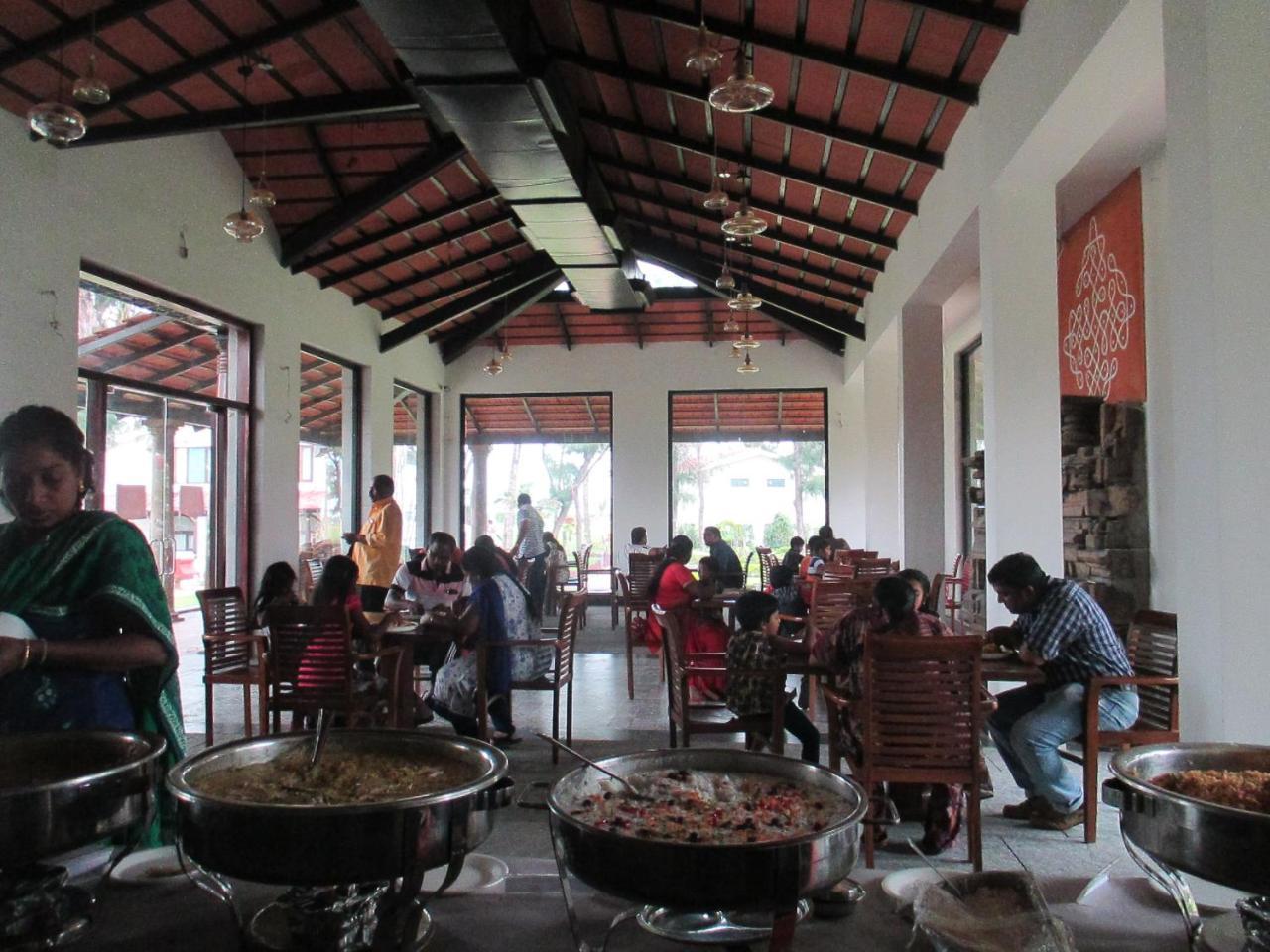 Vgp Golden Beach Resort Chennai Exteriör bild